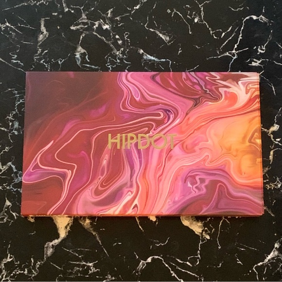 🍒🍒 Zion HipDot Vegan Eyeshadow Palette - Picture 5 of 8